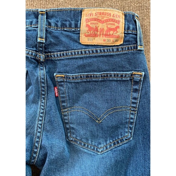 Levis 511 Jeans Mens 30x32 Slim Fit Straight Leg Dark Wash Cowboy Denim - Picture 2 of 7